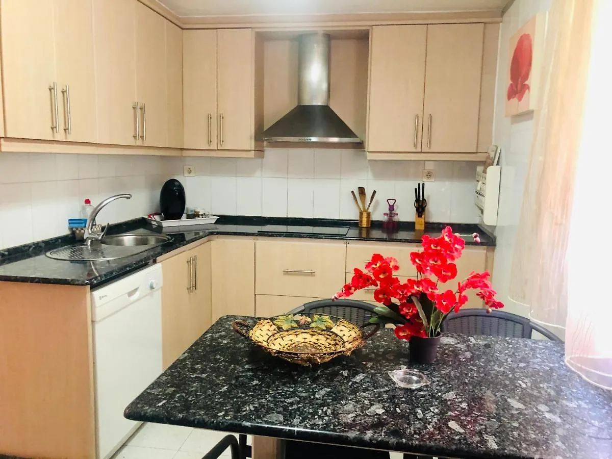 Gran Casa Con Terraza A 3 Min Playa Con Wifi - Rodeada De Servicios Roquetas de Mar Spain
