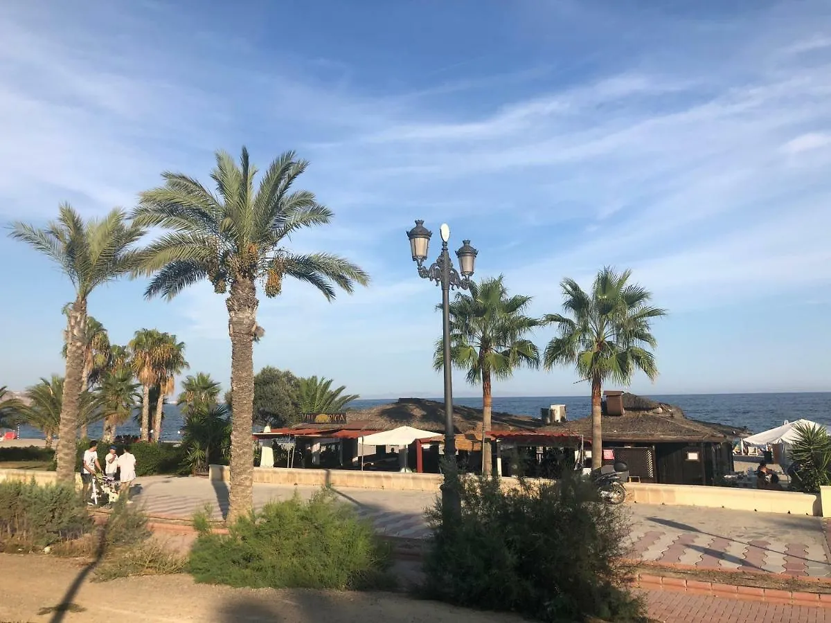 Gran Casa Con Terraza A 3 Min Playa Con Wifi - Rodeada De Servicios Roquetas de Mar