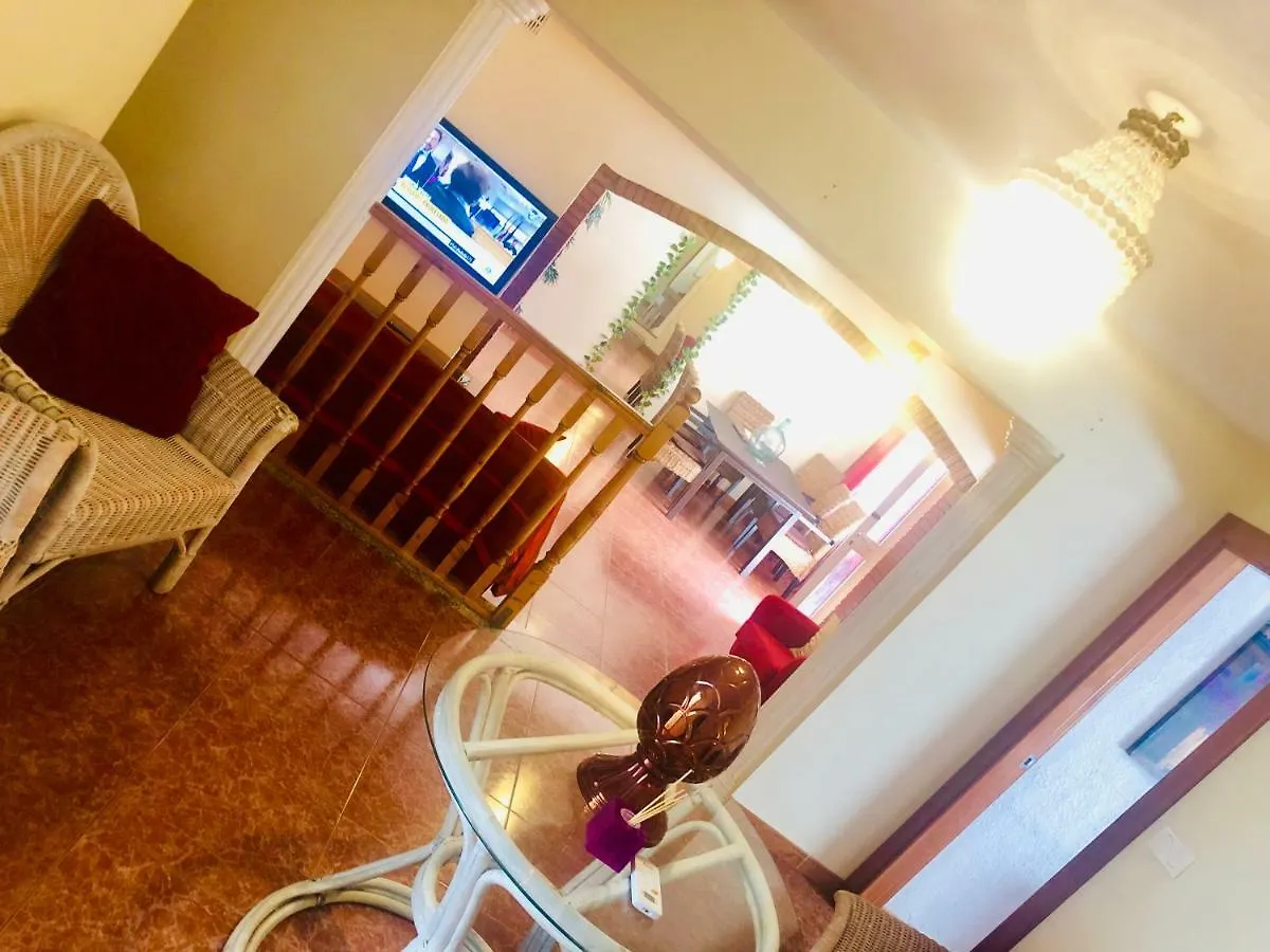 Holiday home Gran Casa Con Terraza A 3 Min Playa Con Wifi - Rodeada De Servicios Roquetas de Mar